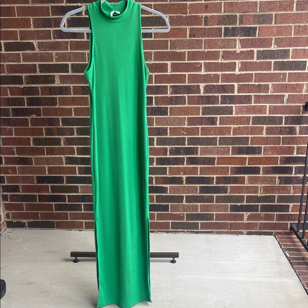 Heart & Hips Sleeveless Green Maxi Dress